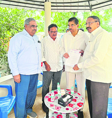 ఒడిశా గవర్నర్‌కు వినతి1