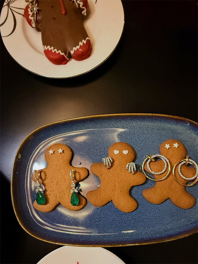 Actress Tamannaah Bhatia Christmas 2025 Celebrations6