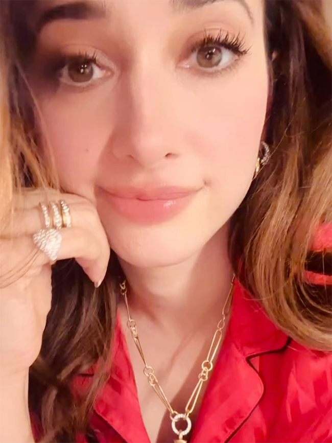 Actress Tamannaah Bhatia Christmas 2025 Celebrations9