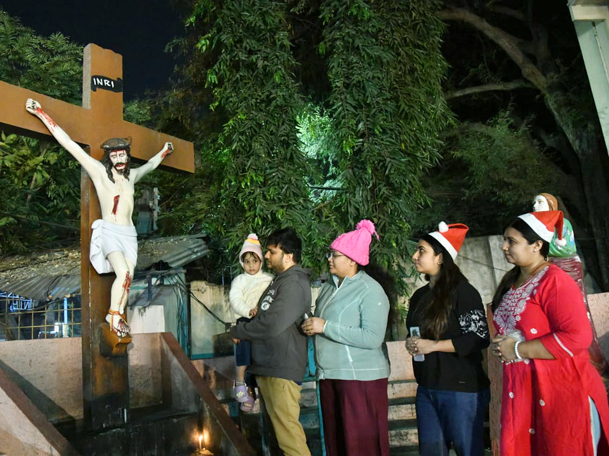Christmas 2025 Celebrations In Hyderabad Photos16