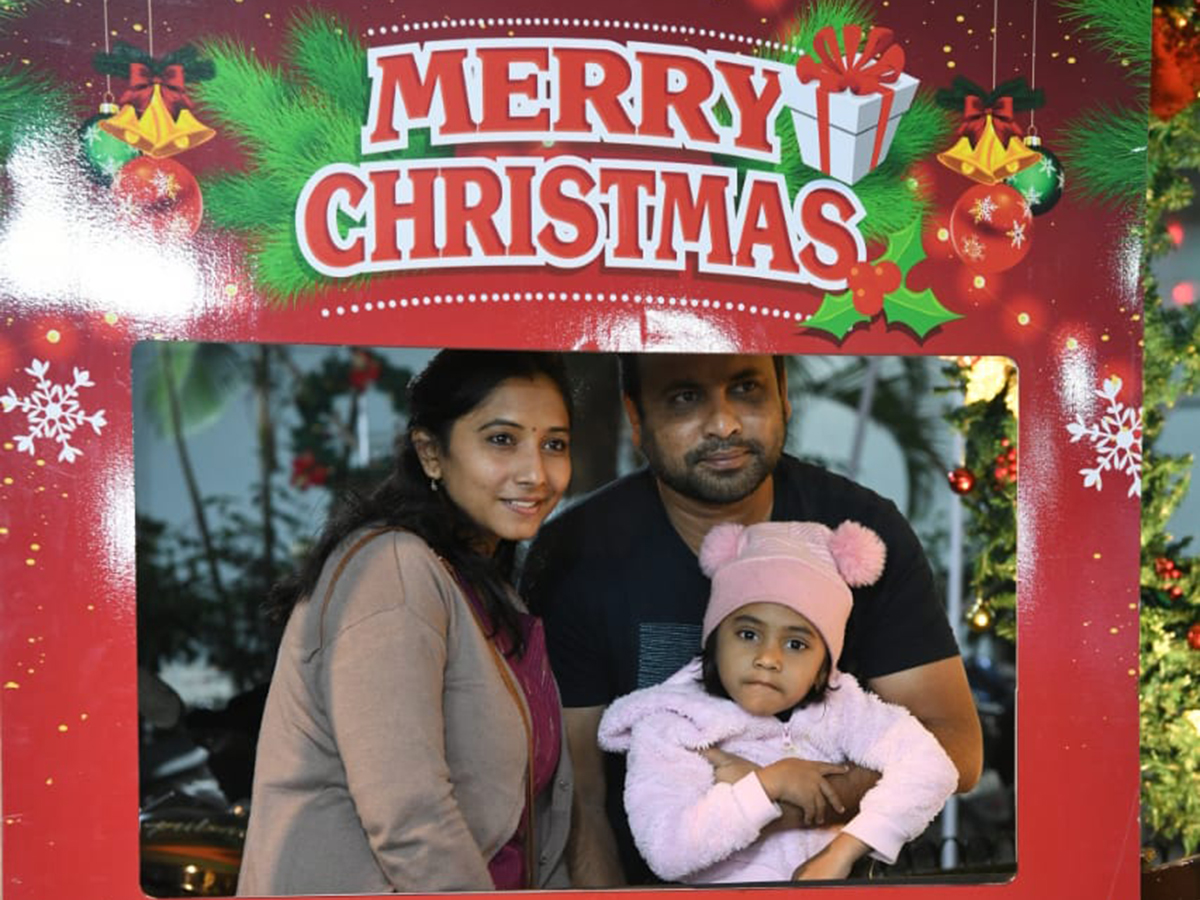 Christmas 2025 Celebrations In Hyderabad Photos9
