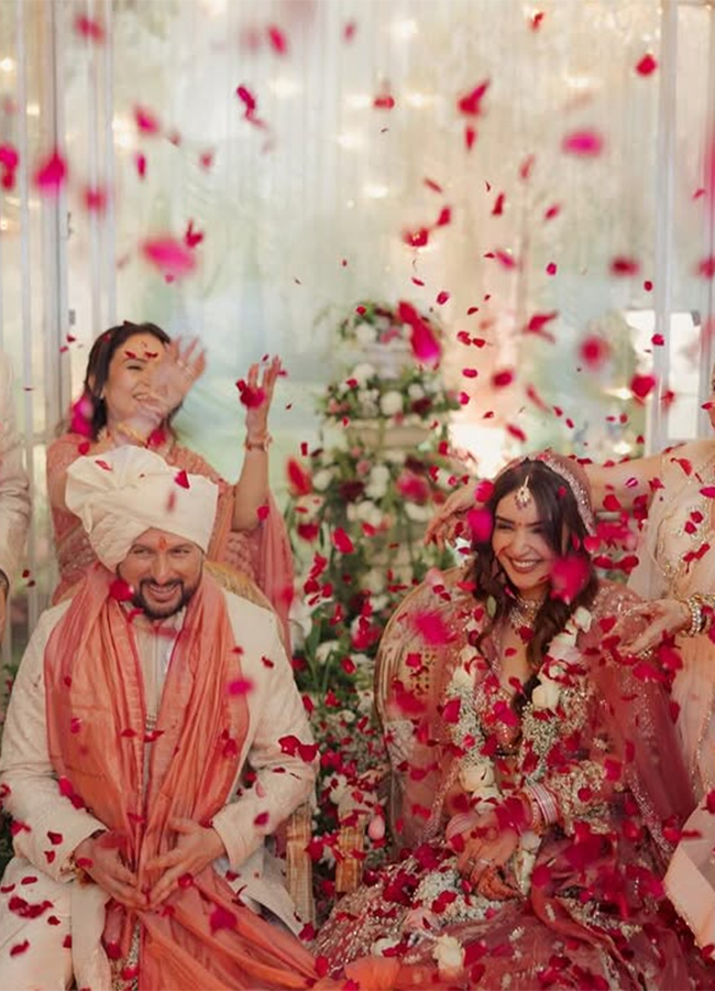 Hrithik Roshan Cousin Eshaan Roshan Wedding Photos11