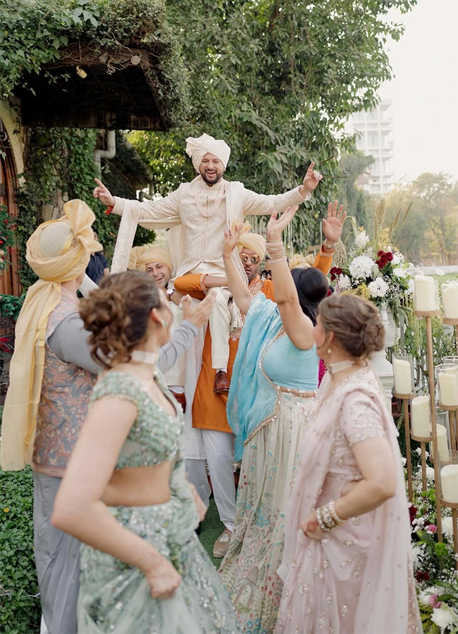 Hrithik Roshan Cousin Eshaan Roshan Wedding Photos7