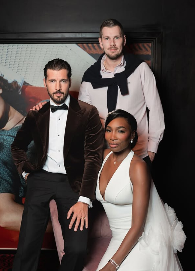 Venus Williams marries 'husband' again (photos)17