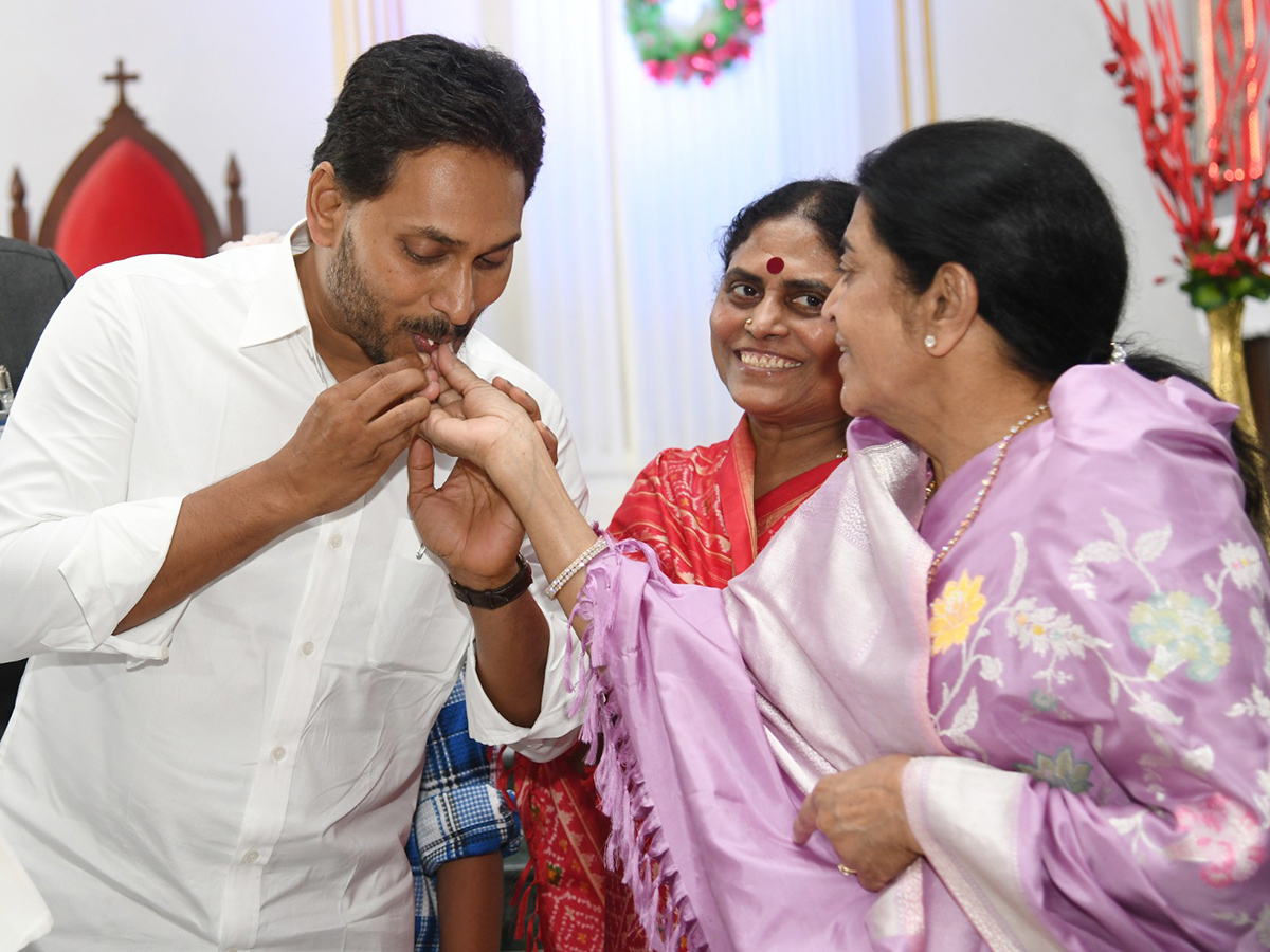 YS Jagan Christmas Celebrations at CSI Church Pulivendula21