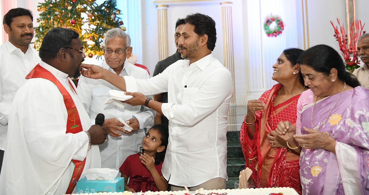 YS Jagan Christmas Celebrations at CSI Church Pulivendula22