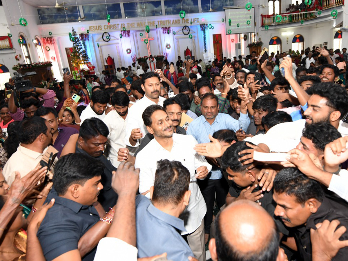 YS Jagan Christmas Celebrations at CSI Church Pulivendula26