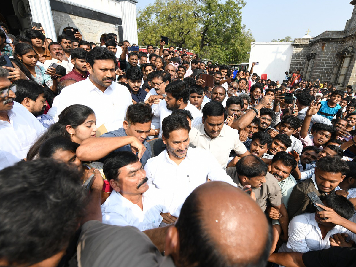 YS Jagan Christmas Celebrations at CSI Church Pulivendula27