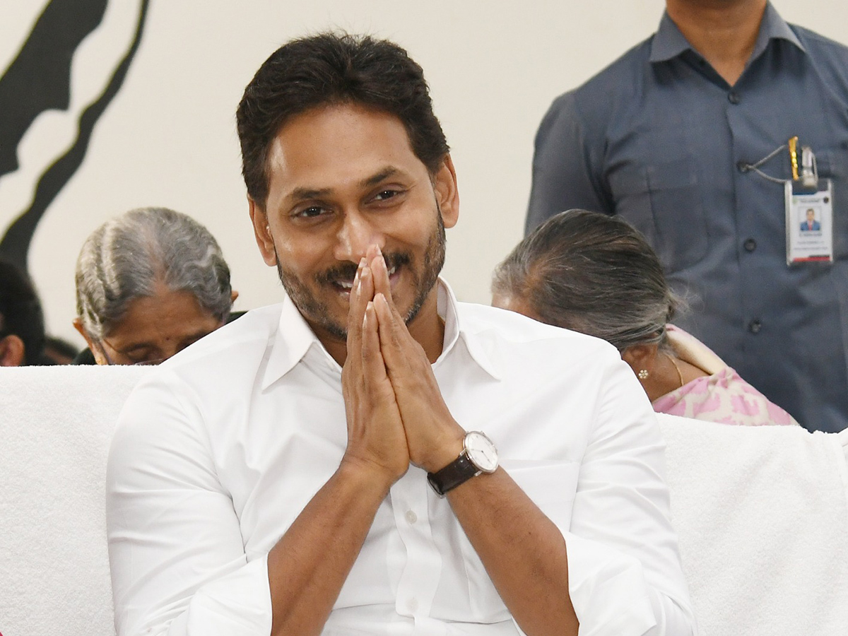 YS Jagan Christmas Celebrations at CSI Church Pulivendula7