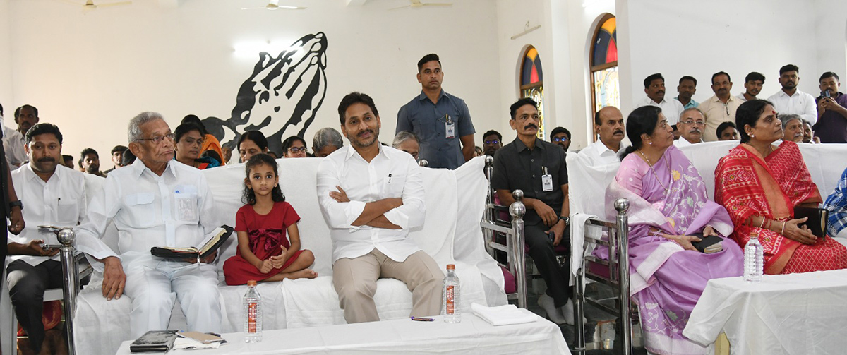 YS Jagan Christmas Celebrations at CSI Church Pulivendula9