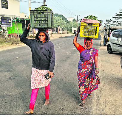 దళారుల రాజ్యం.. రైతన్నకు నష్టం 3