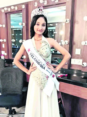 పెద్దమ్మతల్లికి  సువర్ణ పుష్పార్చన2