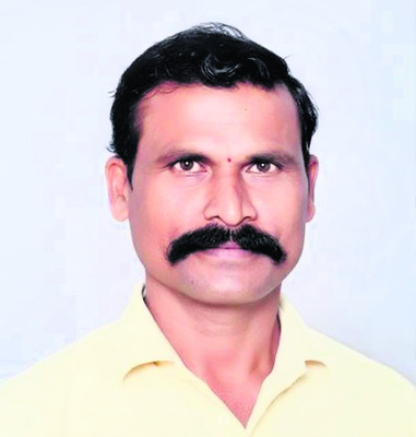 రైల్లో నుంచి జారి పడి  గుర్తుతెలియని వ్యక్తి మృతి
1