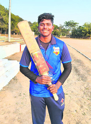 ఆలయ హుండీ అపహరణ1