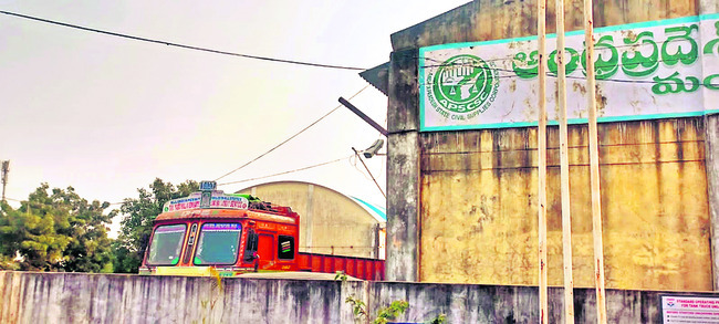 అలంకారప్రాయంగా సీసీ కెమెరాలు 1