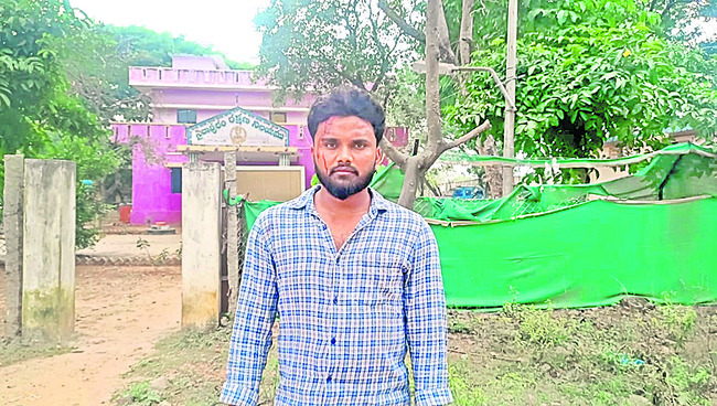 కోడి పందేల స్థావరాలపై దాడులు 2