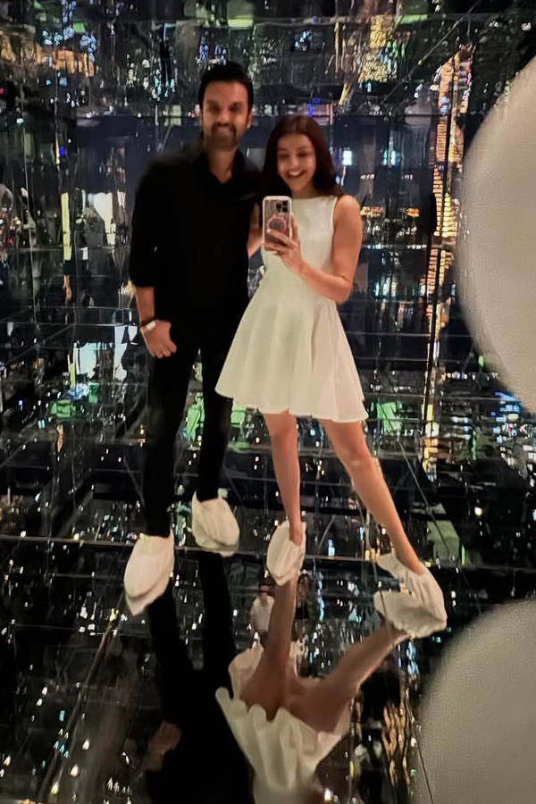 Actress Kajal Aggarwal December Memories Photos11