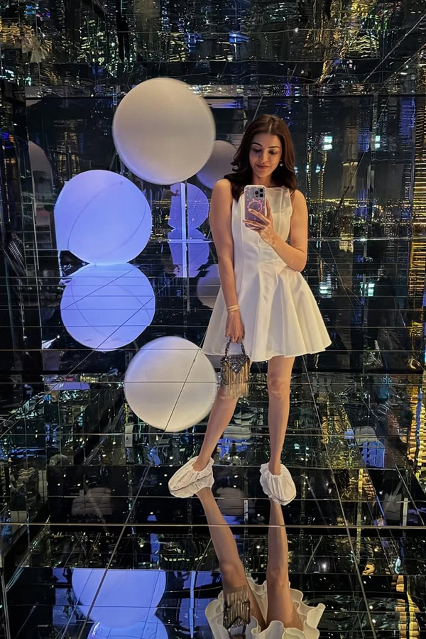 Actress Kajal Aggarwal December Memories Photos20