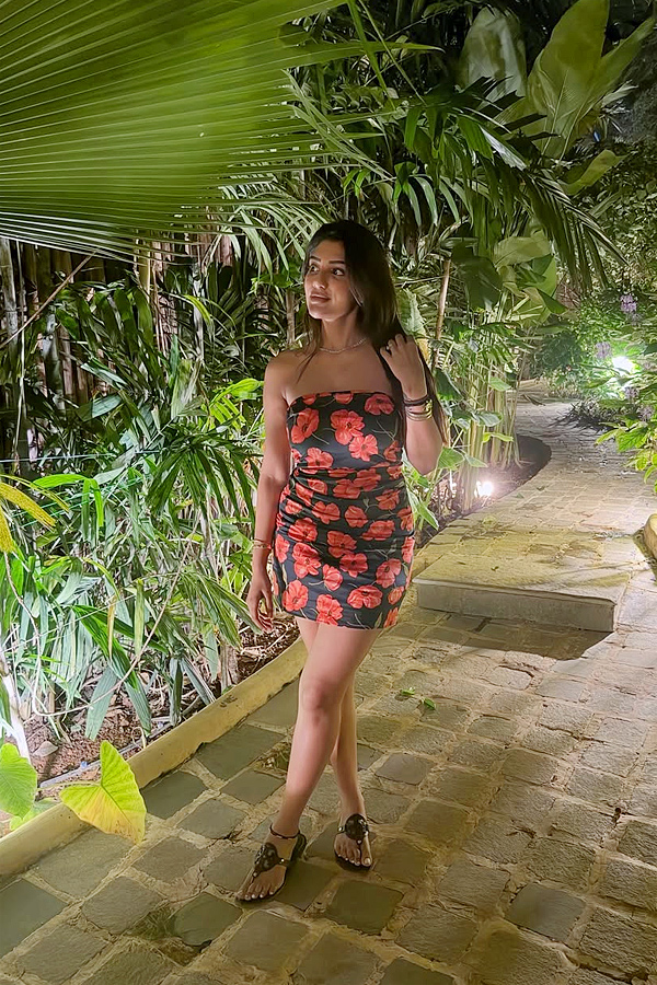 Actress Supritha Christmas Celebrations Photos13