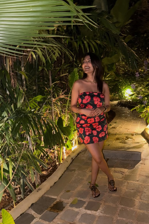 Actress Supritha Christmas Celebrations Photos10