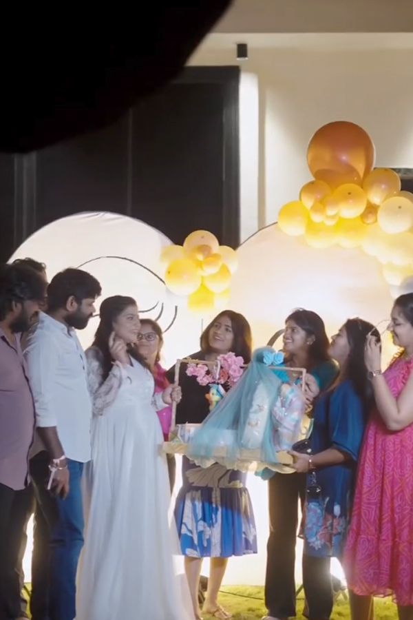 Bigg Boss Shivajyothi Hosts Baby Shower Celebrations Photos15