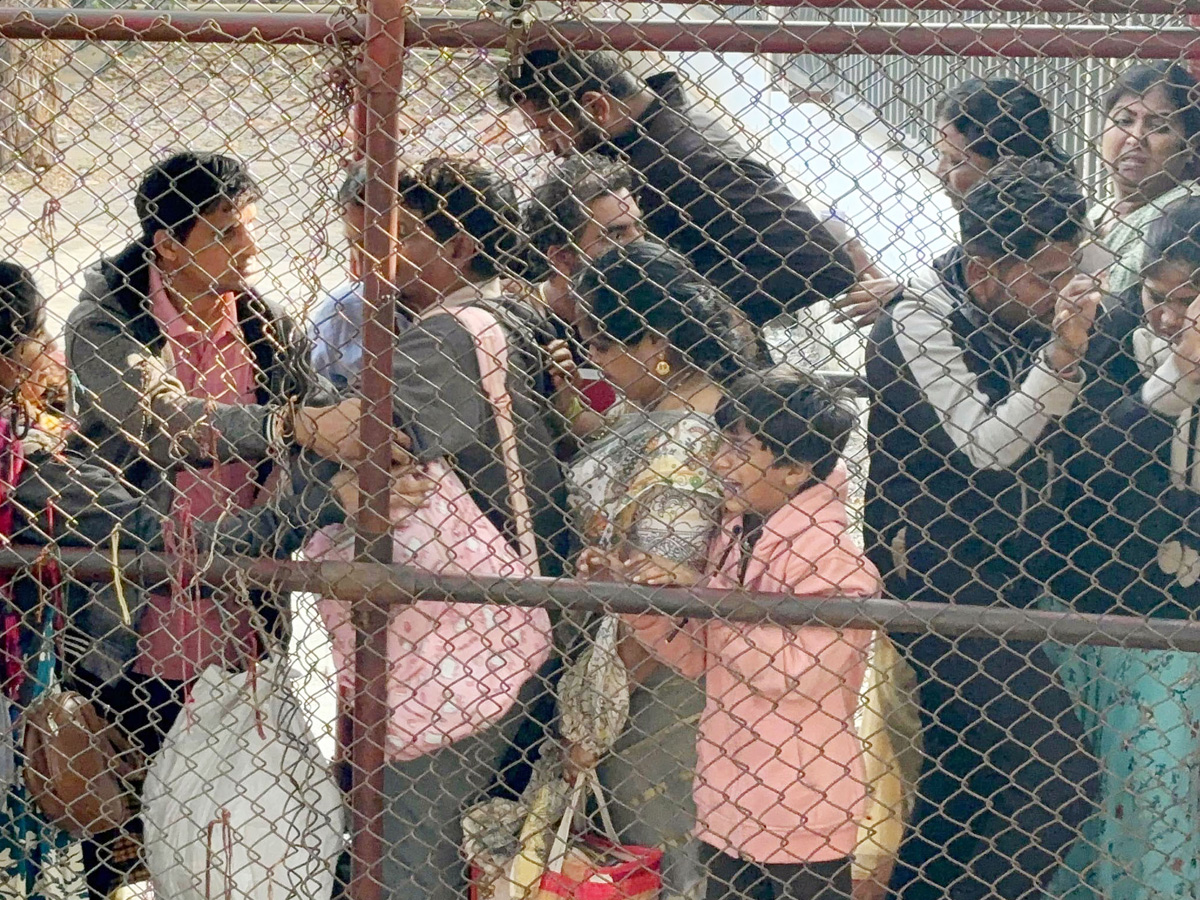 Huge Crowd At Tirumala Photos11