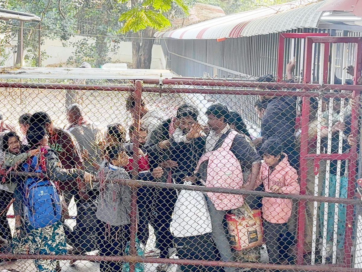 Huge Crowd At Tirumala Photos15