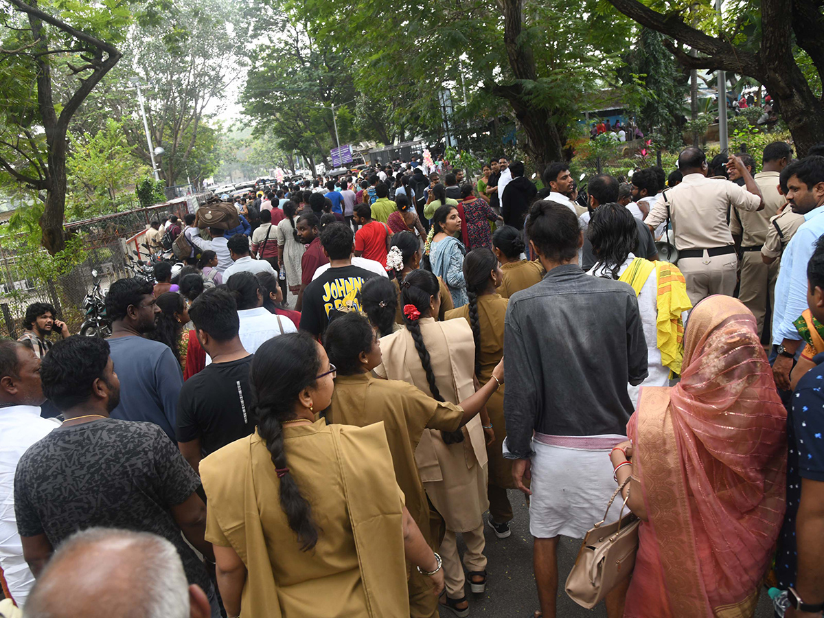 In Pics: Huge Devotees Rush At Tirumala Photos26