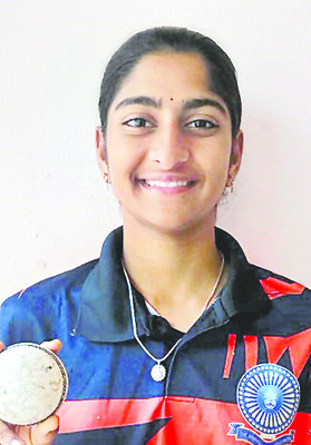 జాతీయ మహిళా క్రికెట్‌కు ఎంపిక 1