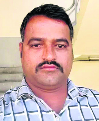 పురుగుల మందుతాగి ఆత్మహత్య2