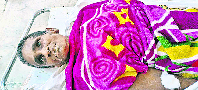 యువకుడిపై కత్తితో దాడి 3