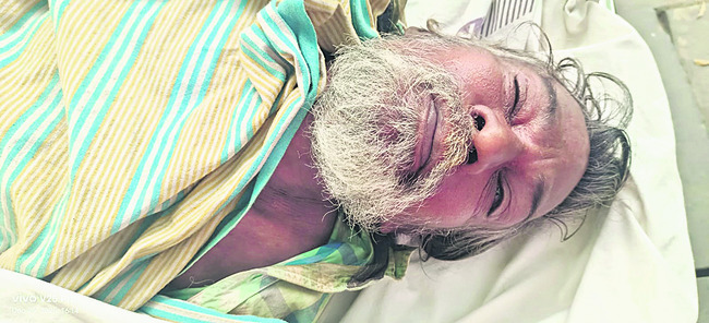 యువకుడిపై కత్తితో దాడి 2