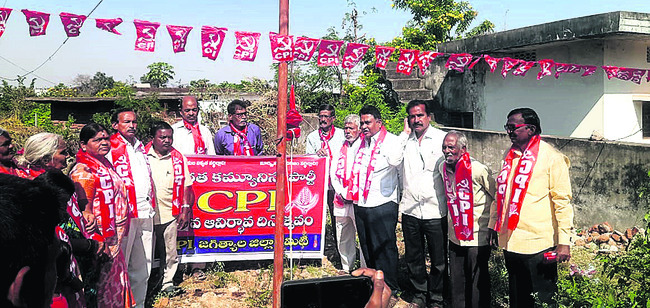 నిందితులను అరెస్టు చేయాలి2