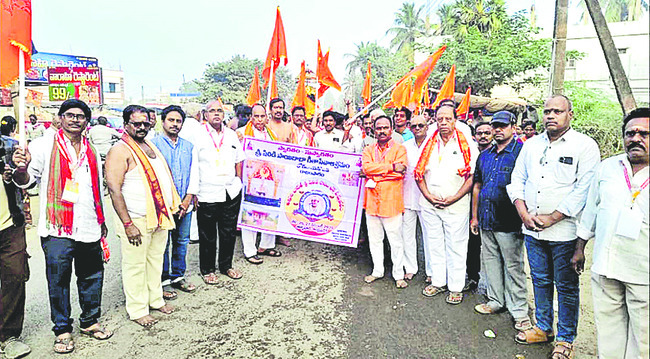 సాయి తత్వాన్ని అందరూ తెలుసుకోవాలి1