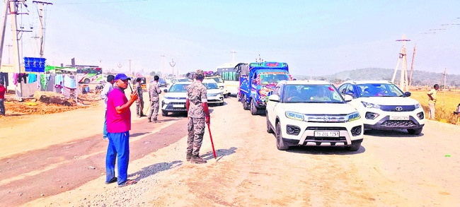 అమ్మవార్లకు మొక్కులు2