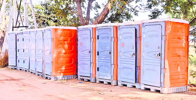 భక్తులకు ఇబ్బంది లేకుండా గ్రౌటింగ్‌
1