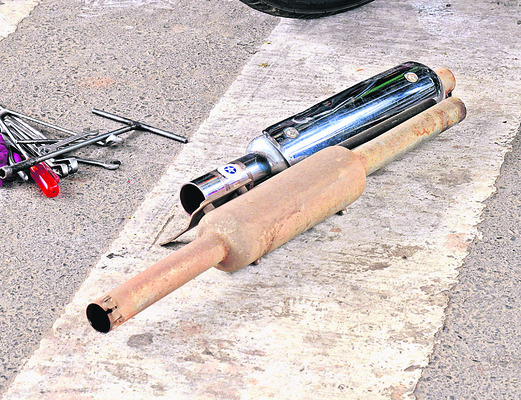 ‘సౌండ్‌’బాబులపై కన్నెర్ర3