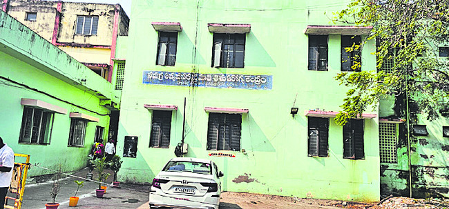 రక్త మార్పిడిలో నిర్లక్ష్యంతోనే బాలింత మృతి1