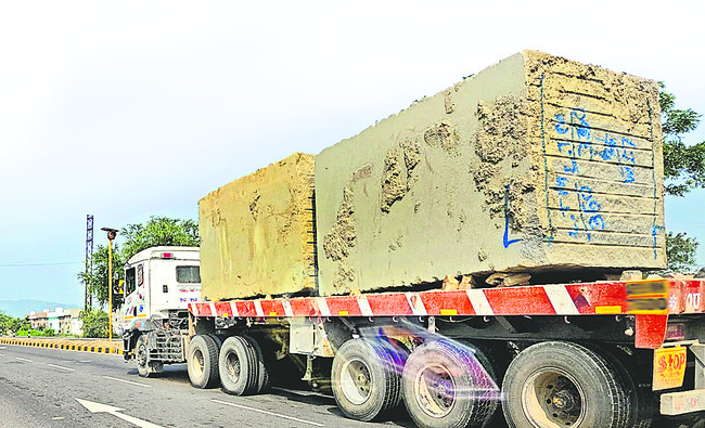 ప్రజల ప్రాణాలకు, రహదారి భద్రతకు అత్యంత కీలకమైన రవాణాశాఖ1