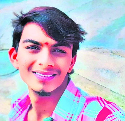 టైపిస్ట్‌ ప్రశాంత్‌నాయక్‌ అరెస్ట్‌ 1