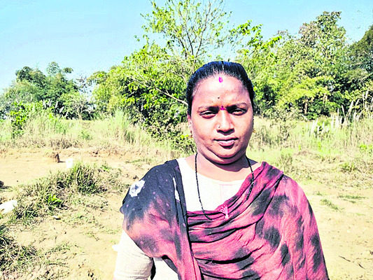 విద్యార్థినిపై దాడి అమానుషం 1