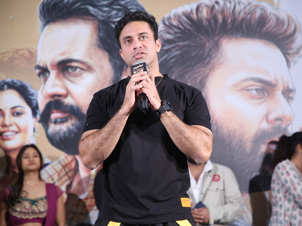 Actor Shivaji : Dhandoraa Movie Success Meet Photo Gallery8