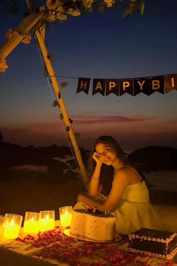 Court Movie Beauty Sridevi Birthday celebration on The Beach Photos3