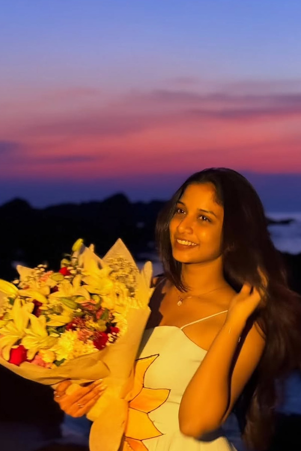 Court Movie Beauty Sridevi Birthday celebration on The Beach Photos4