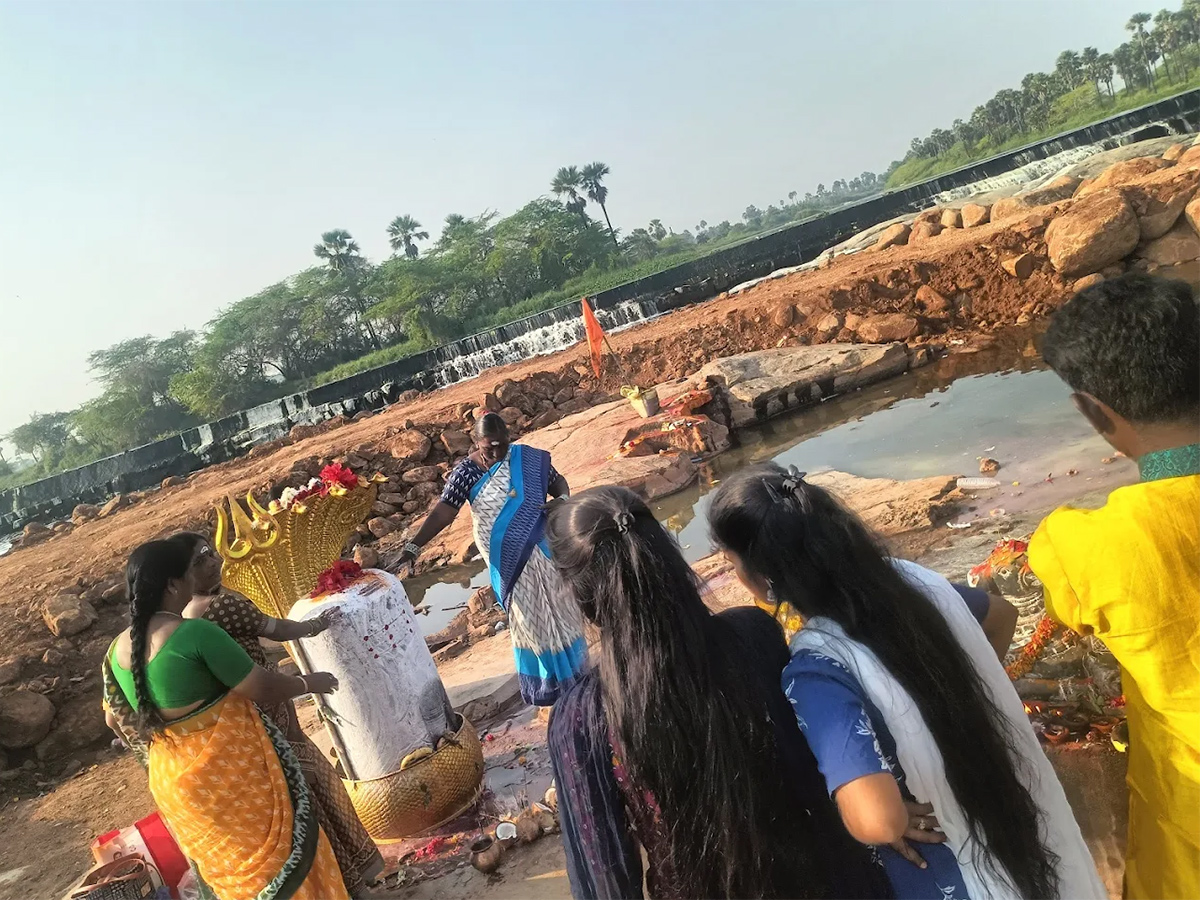 Devotional : Sri Bheema Lingeshwara Swamy Temple Sangem20