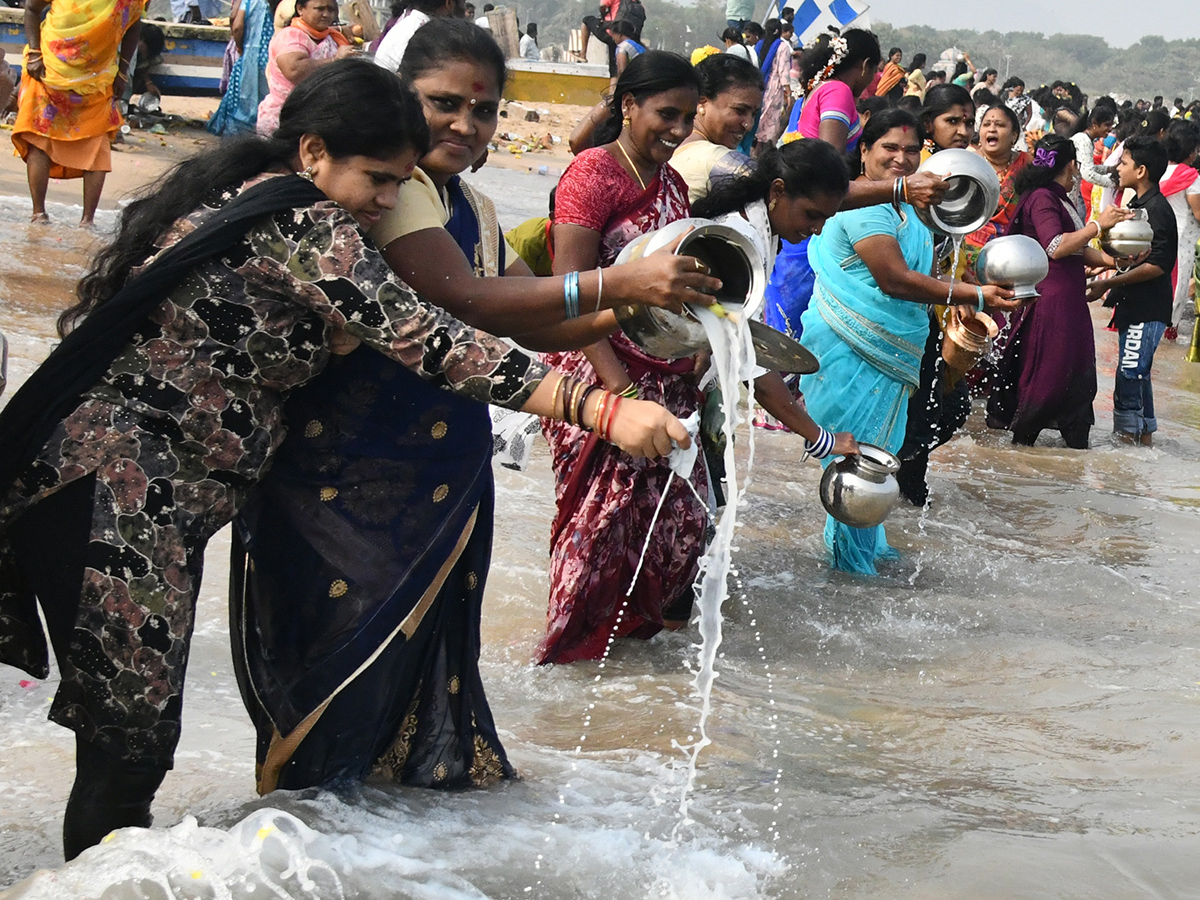 Tsunami : Vizag Gangamma Thalli Pooja Photos20