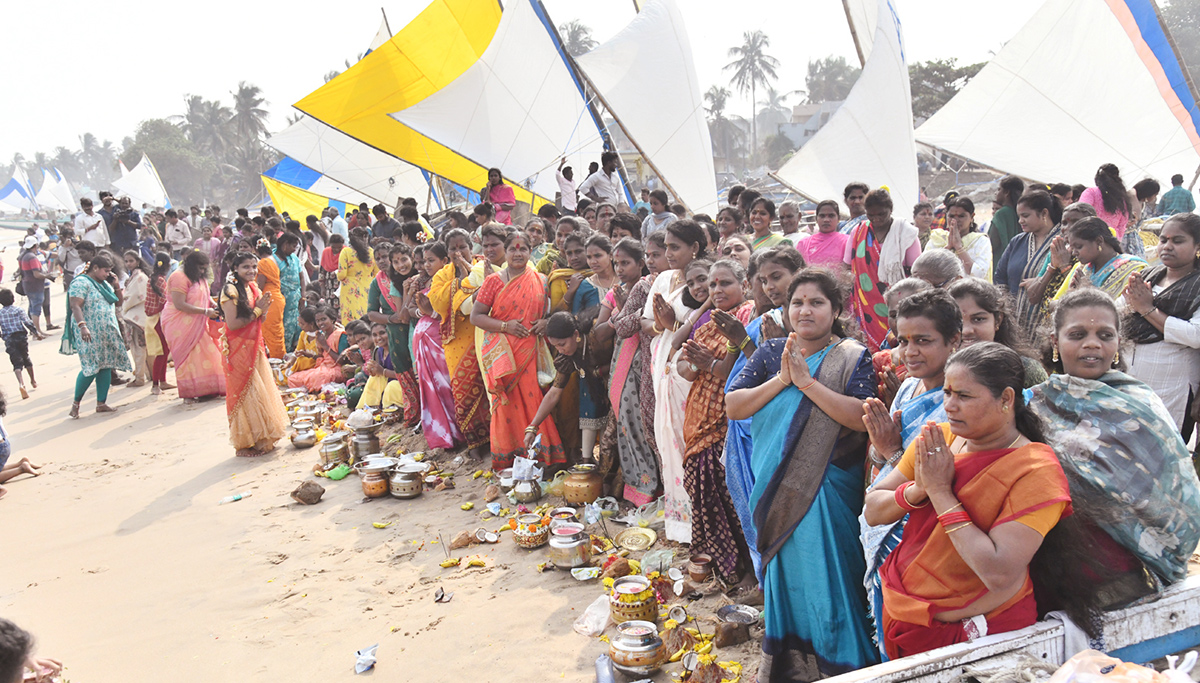 Tsunami : Vizag Gangamma Thalli Pooja Photos7
