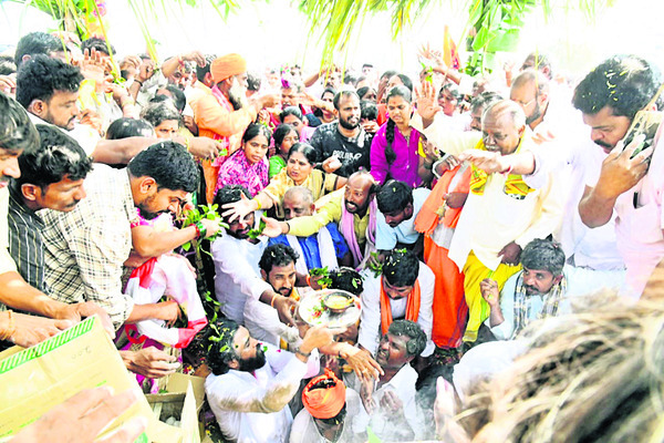 ముగిసిన రత్నమ్మవ్వ అంత్యక్రియలు1