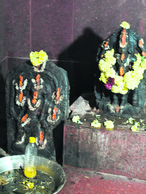 మహిమాన్వితం.. పురాతన ఆలయం 6