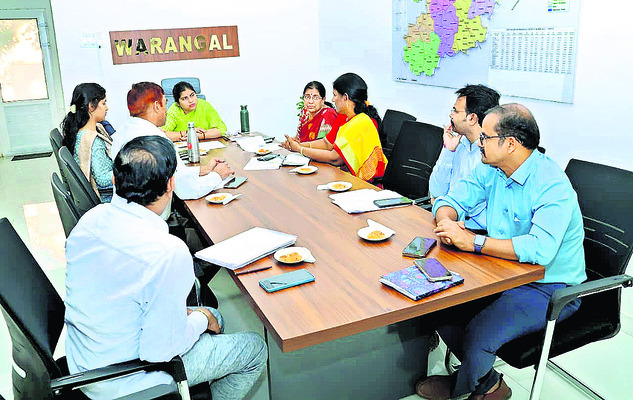 ఇన్నర్‌ రింగ్‌రోడ్డు పనులు వేగవంతం చేయాలి1